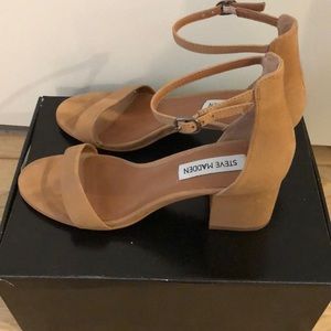 Steve Madden Shoes - Nude Steve Madden Irenee block heel. Like new! Steve Madden Shoes - Nude Steve Madden Irenee block heel. Like new!